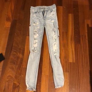 light wash american eagle high warded skinny jeans